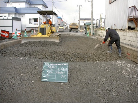 05.路盤工敷き均し状況